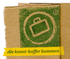 kunst koffer logo packpapier